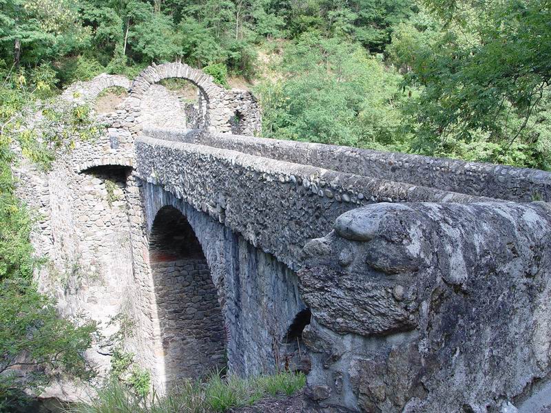 photo041_midi_pyrennees_pont_du_diable.jpg