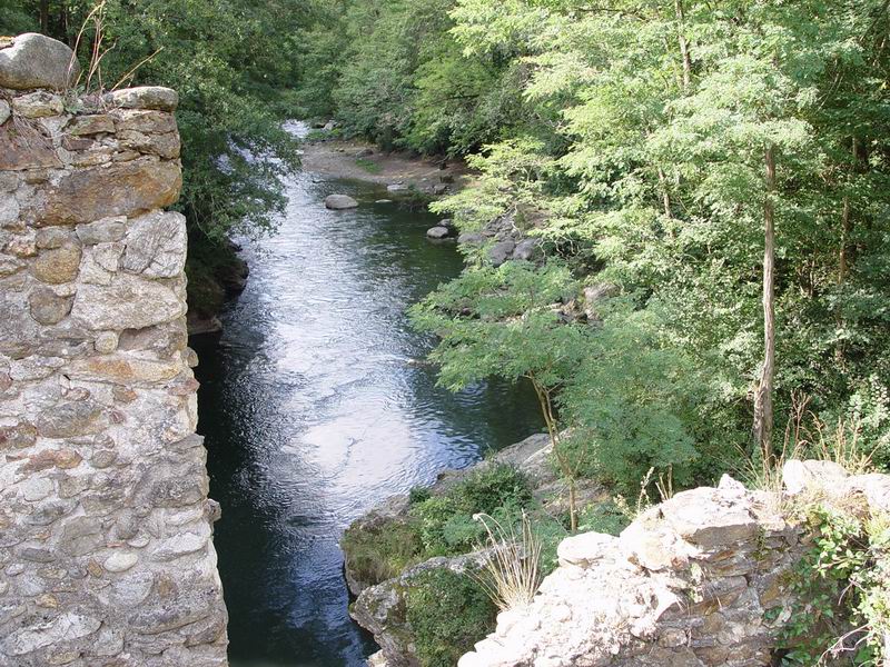 photo043_midi_pyrennees_pont_du_diable.jpg