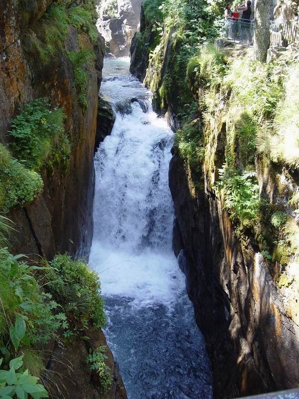 photo098_midi_pyrennees_pont_d_espagne.jpg