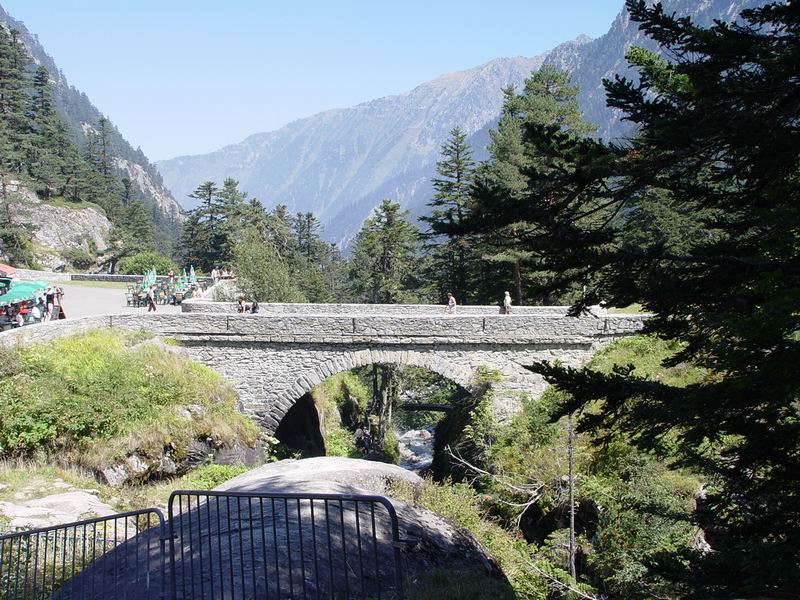 photo110_midi_pyrennees_pont_d_espagne.jpg