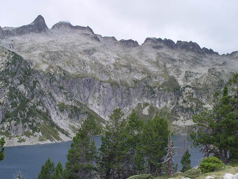 photo215_midi_pyrennees_massif_de_neouvielle.jpg